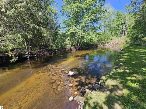 Tiny photo for 2071 E Ludington Avenue, Clare, MI 48617 (MLS # 1945878)