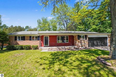 Tiny photo for 2071 E Ludington Avenue, Clare, MI 48617 (MLS # 1945878)