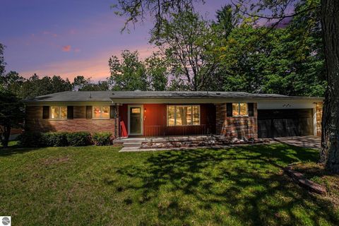 Photo of 2071 E Ludington Avenue, Clare, MI 48617 (MLS # 1945878)
