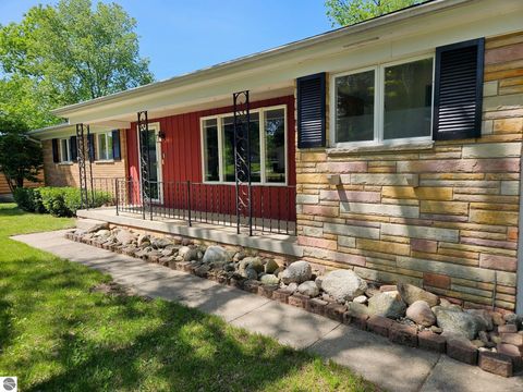 Tiny photo for 2071 E Ludington Avenue, Clare, MI 48617 (MLS # 1945878)
