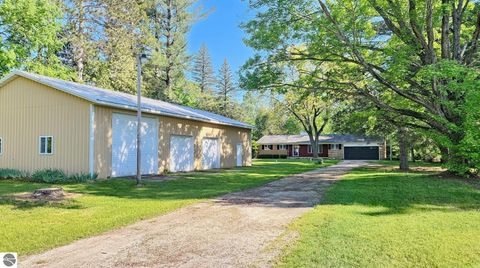 Tiny photo for 2071 E Ludington Avenue, Clare, MI 48617 (MLS # 1945878)