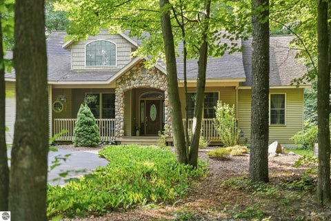 Tiny photo for 982 Shamrock Lane, Traverse City, MI 49696 (MLS # 1949314)