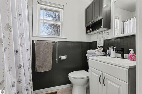 Tiny photo for 200 Nebobish Avenue, Essexville, MI 48732 (MLS # 1941829)