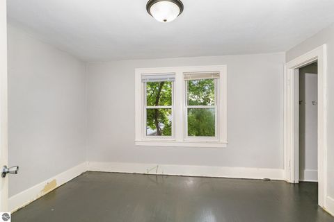 Tiny photo for 805 S Douglas Drive, Mt Pleasant, MI 48858 (MLS # 1942316)