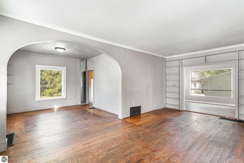 Tiny photo for 805 S Douglas Drive, Mt Pleasant, MI 48858 (MLS # 1942316)