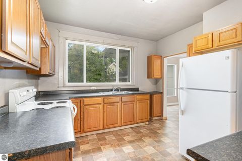 Tiny photo for 805 S Douglas Drive, Mt Pleasant, MI 48858 (MLS # 1942316)