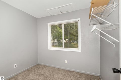 Tiny photo for 805 S Douglas Drive, Mt Pleasant, MI 48858 (MLS # 1942316)