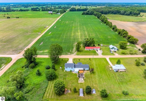Tiny photo for 8941 S Mission Road, Mt Pleasant, MI 48858 (MLS # 1947559)