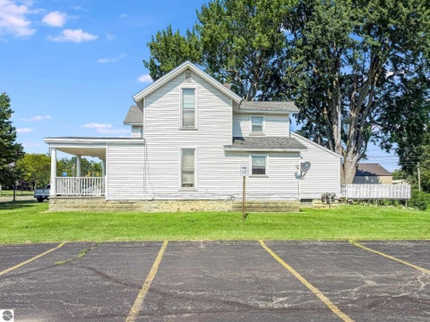 Tiny photo for 310 W Superior Street, Alma, MI 48801 (MLS # 1948587)