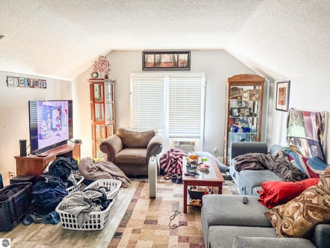 Tiny photo for 310 W Superior Street, Alma, MI 48801 (MLS # 1948587)
