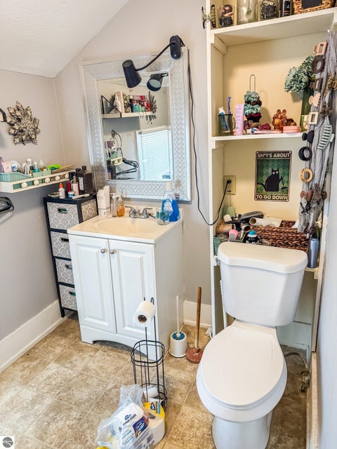 Tiny photo for 310 W Superior Street, Alma, MI 48801 (MLS # 1948587)