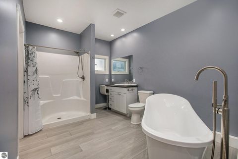 Tiny photo for 23736 110th Avenue, Tustin, MI 49688 (MLS # 1941297)