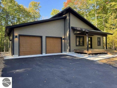 Photo of 2418 Hawks Drive, Bellaire, MI 49615 (MLS # 1947688)