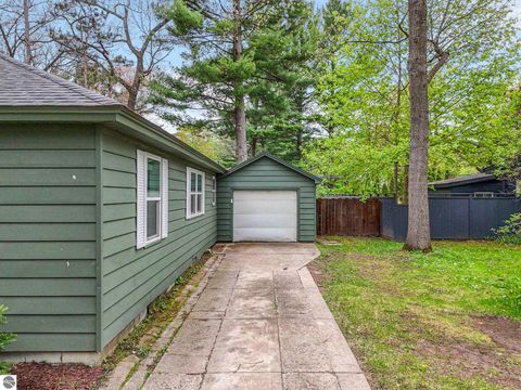 Tiny photo for 522 Cromwell Drive, Traverse City, MI 49686 (MLS # 1945587)