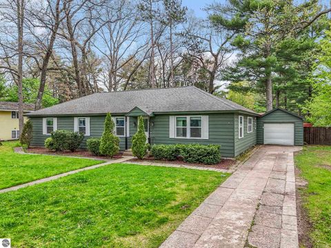 Tiny photo for 522 Cromwell Drive, Traverse City, MI 49686 (MLS # 1945587)