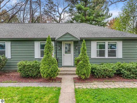 Tiny photo for 522 Cromwell Drive, Traverse City, MI 49686 (MLS # 1945587)