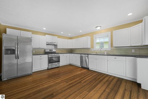 Tiny photo for 522 Cromwell Drive, Traverse City, MI 49686 (MLS # 1945587)