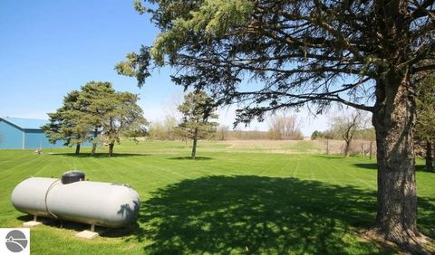 Tiny photo for 5557 E Pleasant Valley Road, Shepherd, MI 48883 (MLS # 1944262)