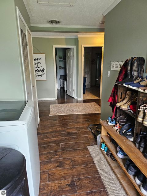 Tiny photo for 5557 E Pleasant Valley Road, Shepherd, MI 48883 (MLS # 1944262)