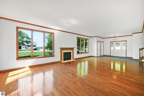 Tiny photo for 118 Davidsen Shores Drive #17, Cadillac, MI 49601 (MLS # 1946193)
