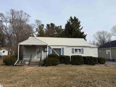 Tiny photo for 213 S Bankson, St Louis, MI 48880 (MLS # 1942719)