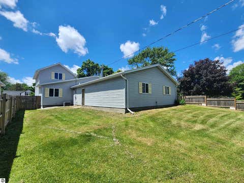Tiny photo for 121 W Hazel Street, St Louis, MI 48880 (MLS # 1946328)