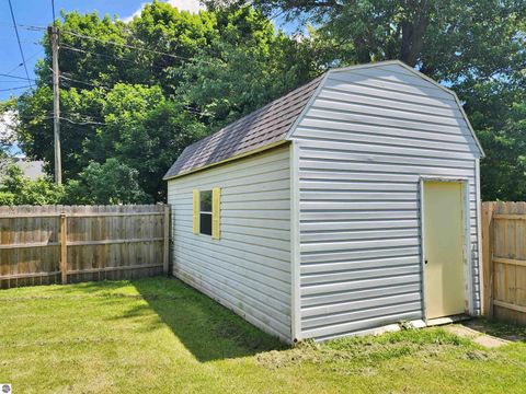 Tiny photo for 121 W Hazel Street, St Louis, MI 48880 (MLS # 1946328)
