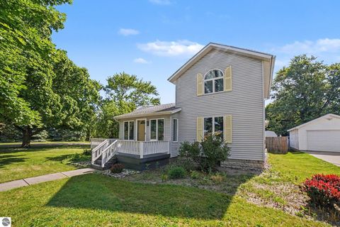 Tiny photo for 121 W Hazel Street, St Louis, MI 48880 (MLS # 1946328)
