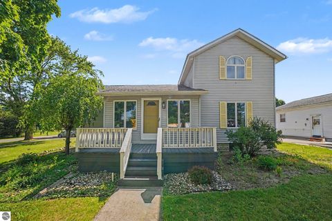 Tiny photo for 121 W Hazel Street, St Louis, MI 48880 (MLS # 1946328)