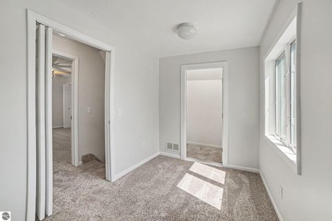 Tiny photo for 121 W Hazel Street, St Louis, MI 48880 (MLS # 1946328)
