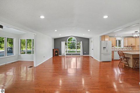 Tiny photo for 121 W Hazel Street, St Louis, MI 48880 (MLS # 1946328)