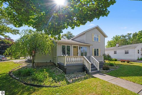 Tiny photo for 121 W Hazel Street, St Louis, MI 48880 (MLS # 1946328)