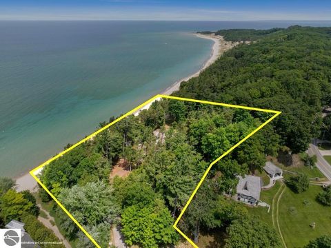 Tiny photo for 13987 Division Street, Charlevoix, MI 49720 (MLS # 1947893)