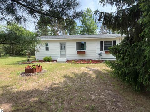 Tiny photo for 1740 McCredie Road, Roscommon, MI 48653 (MLS # 1946441)