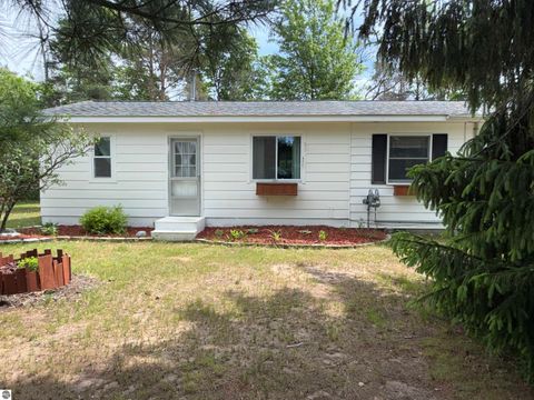 Tiny photo for 1740 McCredie Road, Roscommon, MI 48653 (MLS # 1946441)