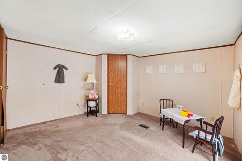 Tiny photo for 1283 S Waldron Road, Crystal, MI 48818 (MLS # 1941499)