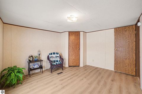 Tiny photo for 1283 S Waldron Road, Crystal, MI 48818 (MLS # 1941499)