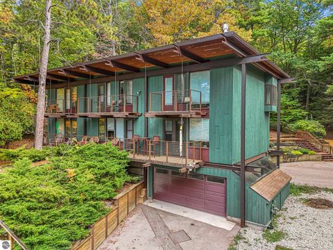 Tiny photo for 6644 Peninsula Drive, Traverse City, MI 49686 (MLS # 1943706)