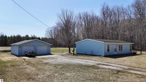Tiny photo for 1333 W Houghton Lake Road, Lake City, MI 49651 (MLS # 1943604)