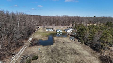 Tiny photo for 1333 W Houghton Lake Road, Lake City, MI 49651 (MLS # 1943604)