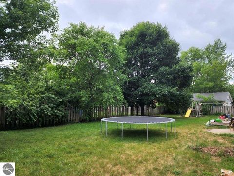 Tiny photo for 817 Walnut Street, Cadillac, MI 49601 (MLS # 1945177)