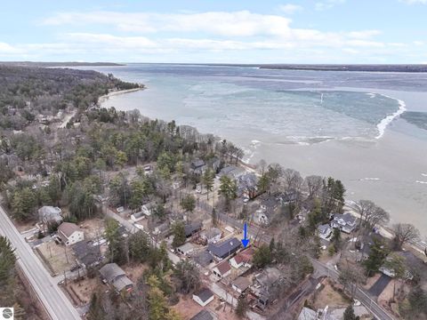 Tiny photo for 207 Birchwood Avenue, Traverse City, MI 49685 (MLS # 1943006)