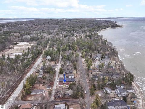 Tiny photo for 207 Birchwood Avenue, Traverse City, MI 49685 (MLS # 1943006)