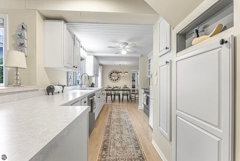 Tiny photo for 207 Birchwood Avenue, Traverse City, MI 49685 (MLS # 1943006)