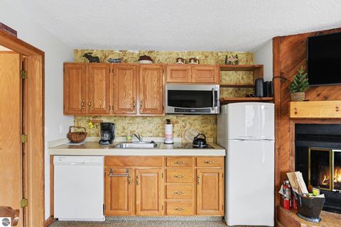 Tiny photo for 6520 Schuss Mountain Lane #3208, Mancelona, MI 49659 (MLS # 1943843)