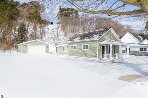 Tiny photo for 605 Lincoln Avenue, Elberta, MI 49628 (MLS # 1942629)