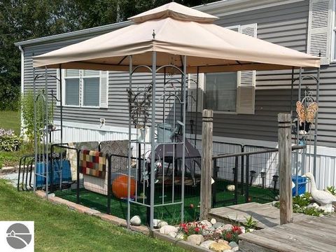 Tiny photo for 11765 West Shore Drive, Houghton Lake, MI 48629 (MLS # 1942939)