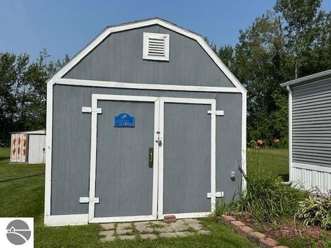 Tiny photo for 11765 West Shore Drive, Houghton Lake, MI 48629 (MLS # 1942939)