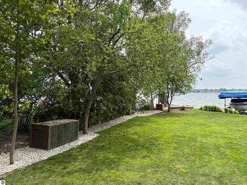 Tiny photo for 609 Lake Shore Drive, Cadillac, MI 49601 (MLS # 1942555)
