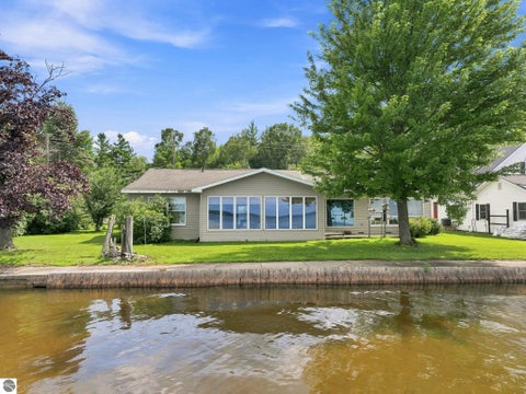Photo of 5403 E M-55, Cadillac, MI 49601 (MLS # 1949130)